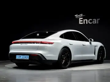 2023 Porsche Taycan с пробегом 48 549 км