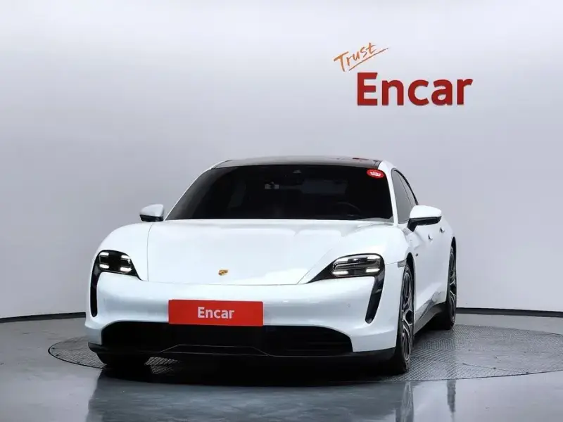 2021 Porsche Taycan с пробегом 40 572 км