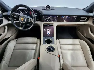 2021 Porsche Taycan с пробегом 40 572 км