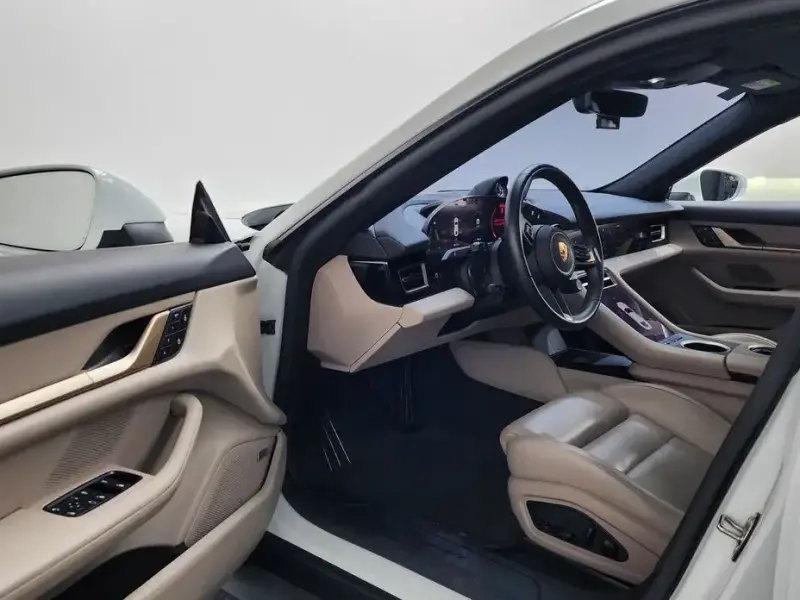 2021 Porsche Taycan с пробегом 40 572 км