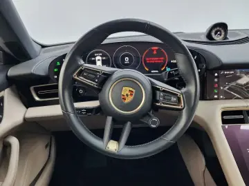 2021 Porsche Taycan с пробегом 40 572 км