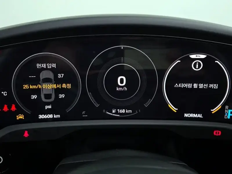 2021 Porsche Taycan с пробегом 30 608 км