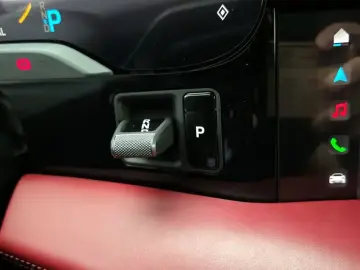 2021 Porsche Taycan с пробегом 30 608 км