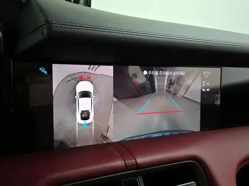 2021 Porsche Taycan с пробегом 30 608 км