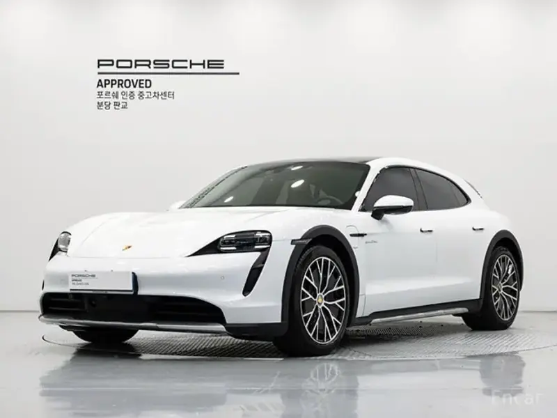 2023 Porsche Taycan с пробегом 31 820 км
