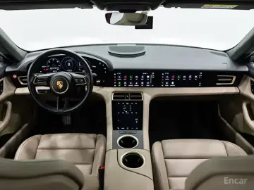 2023 Porsche Taycan с пробегом 31 820 км
