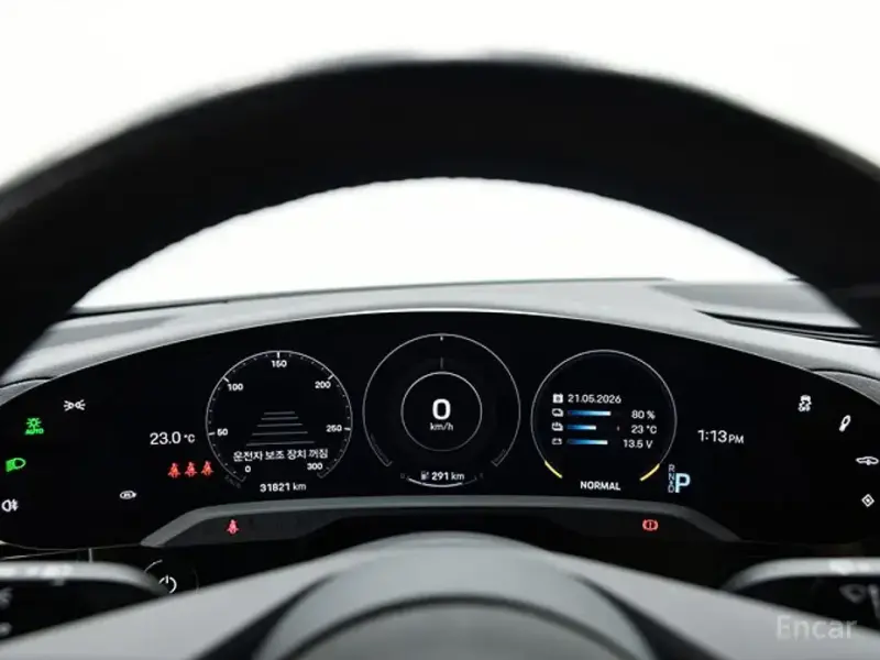 2023 Porsche Taycan с пробегом 31 820 км