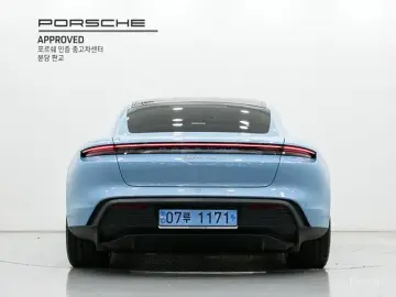 2022 Porsche Taycan с пробегом 19 780 км