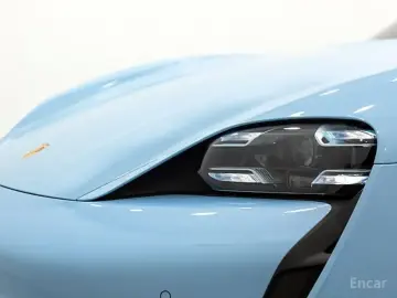 2022 Porsche Taycan с пробегом 19 780 км