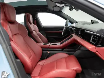 2022 Porsche Taycan с пробегом 19 780 км