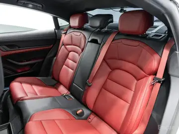 2022 Porsche Taycan с пробегом 19 780 км