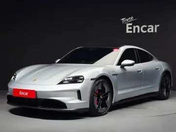 2025 Porsche Taycan с пробегом 16 605 км