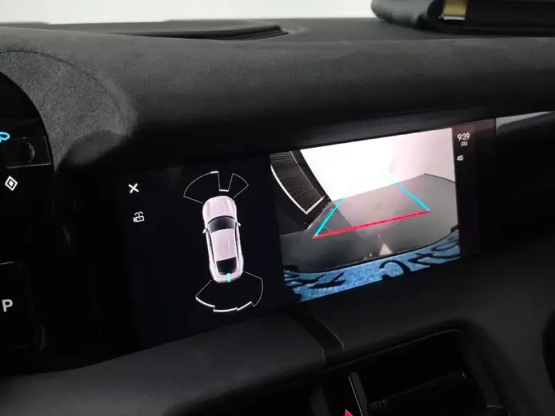 2025 Porsche Taycan с пробегом 9 546 км