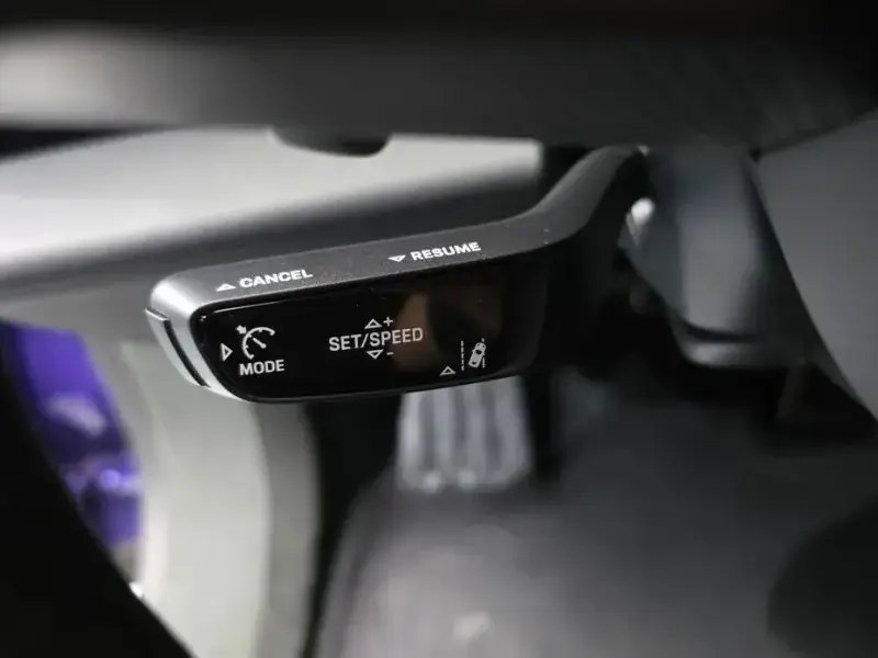 2025 Porsche Taycan с пробегом 9 546 км