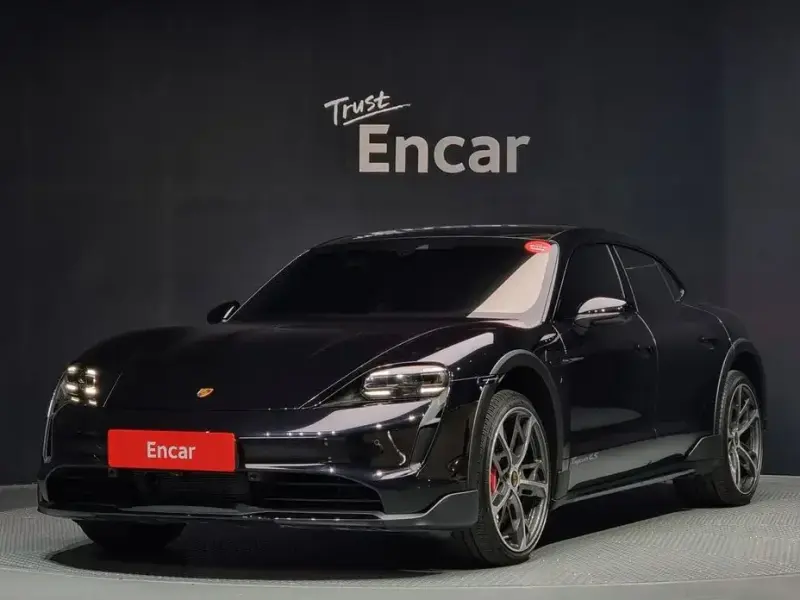 2024 Porsche Taycan с пробегом 34 545 км