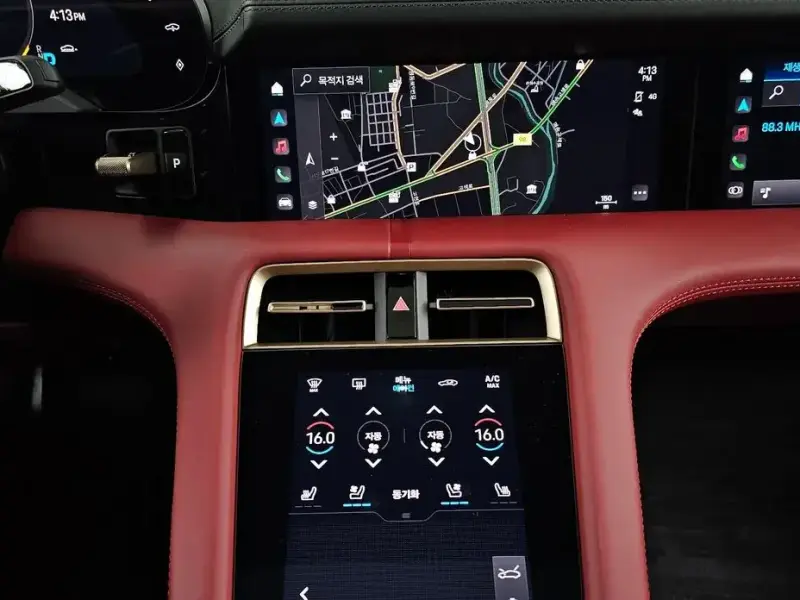 2024 Porsche Taycan с пробегом 34 545 км