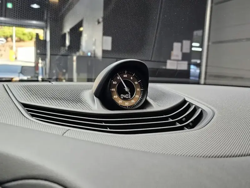 2024 Porsche Taycan с пробегом 19 059 км
