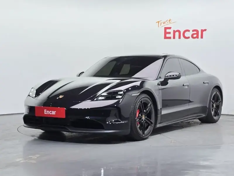 2024 Porsche Taycan с пробегом 12 215 км