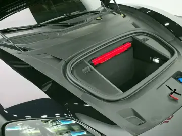 2024 Porsche Taycan с пробегом 12 215 км