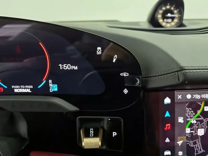 2024 Porsche Taycan с пробегом 12 215 км
