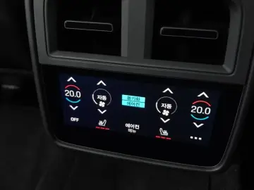 2025 Porsche Taycan с пробегом 13 545 км
