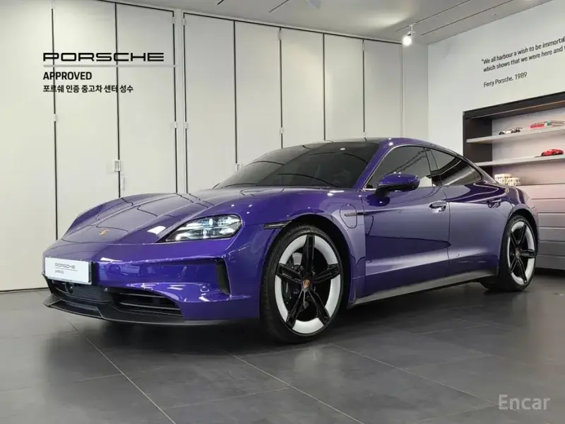 2025 Porsche Taycan с пробегом 384 км