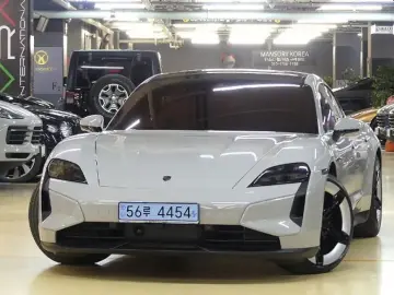 2024 Porsche Taycan с пробегом 9 100 км