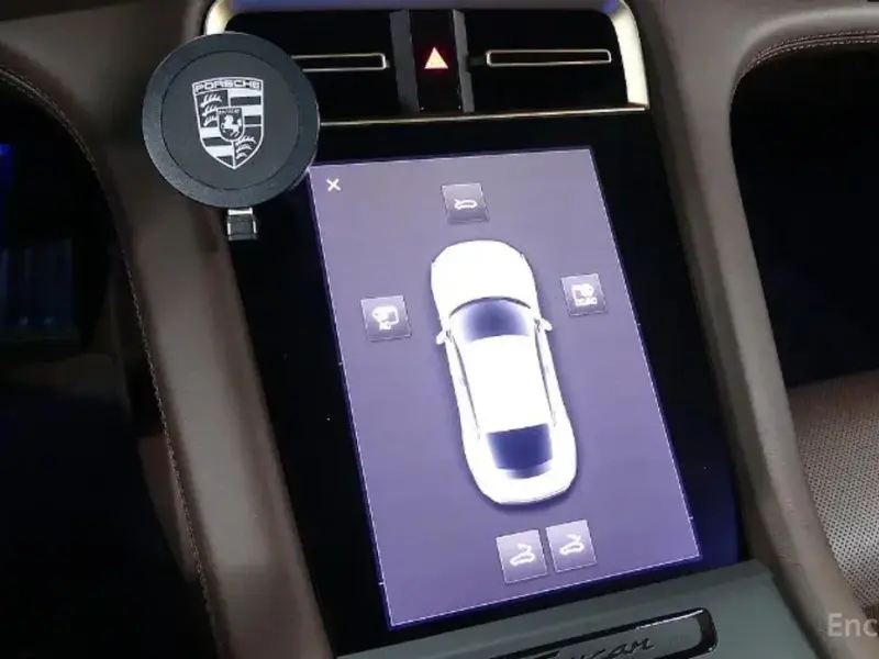 2024 Porsche Taycan с пробегом 9 100 км