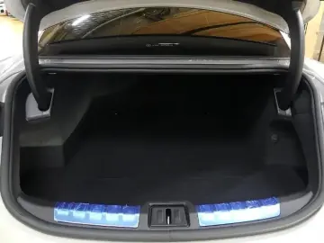 2024 Porsche Taycan с пробегом 9 100 км