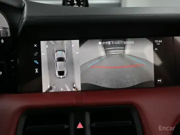 2025 Porsche Taycan с пробегом 7 945 км