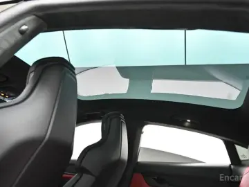 2025 Porsche Taycan с пробегом 7 945 км