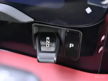 2025 Porsche Taycan с пробегом 8 730 км