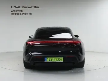2025 Porsche Taycan с пробегом 12 170 км