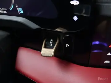 2025 Porsche Taycan с пробегом 12 170 км
