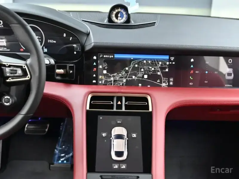 2025 Porsche Taycan с пробегом 12 170 км