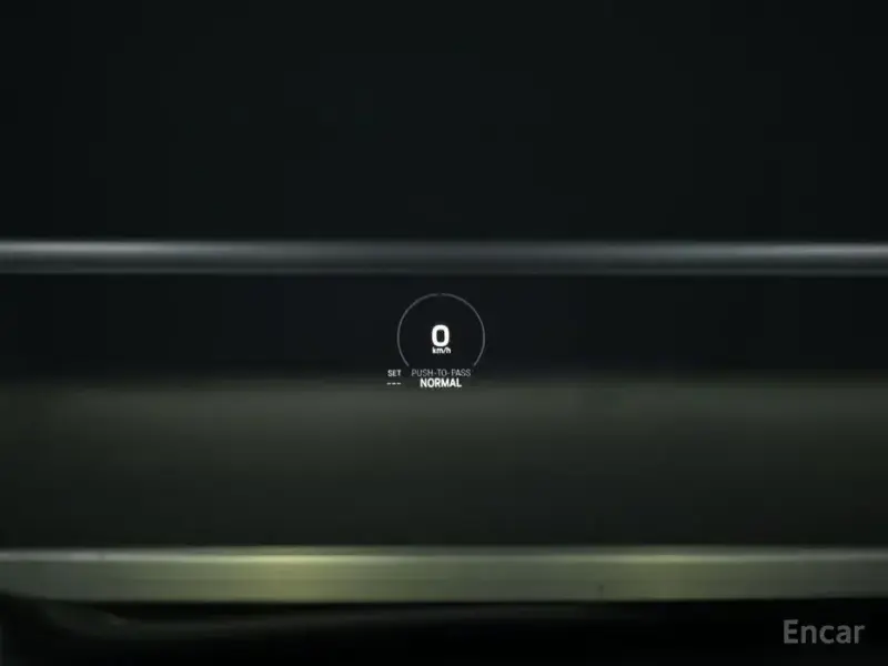2025 Porsche Taycan с пробегом 12 170 км