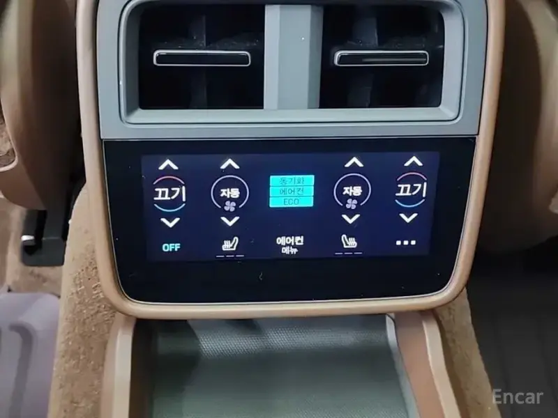 2025 Porsche Taycan с пробегом 9 221 км