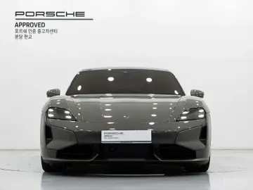 2025 Porsche Taycan с пробегом 700 км