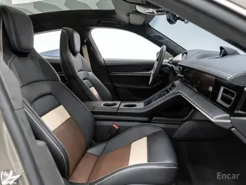 2025 Porsche Taycan с пробегом 700 км