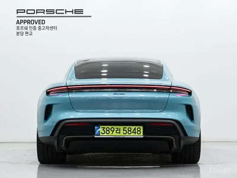 2025 Porsche Taycan с пробегом 1 160 км