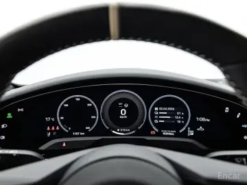 2025 Porsche Taycan с пробегом 1 160 км