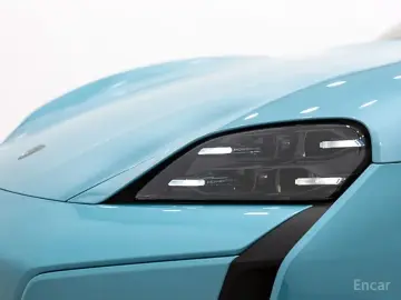 2025 Porsche Taycan с пробегом 1 160 км