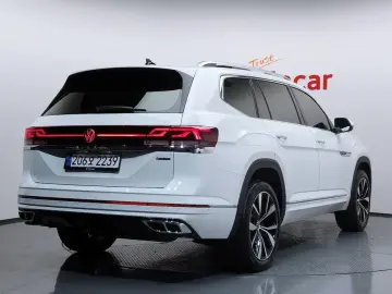 2025 Volkswagen Atlas с пробегом 4 880 км