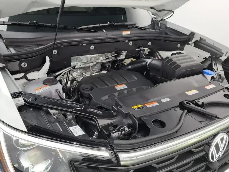 2025 Volkswagen Atlas с пробегом 4 880 км