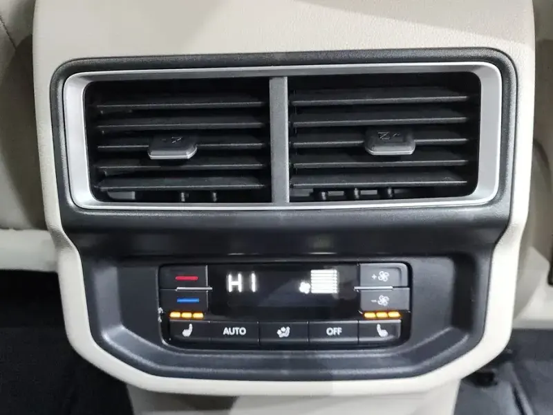 2025 Volkswagen Atlas с пробегом 4 880 км