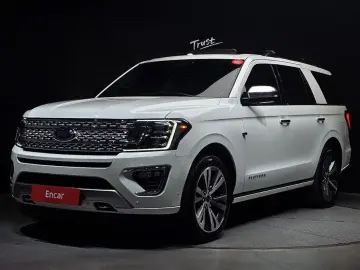 2021 Ford Expedition с пробегом 29 032 км