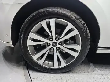2021 Ford Expedition с пробегом 29 032 км