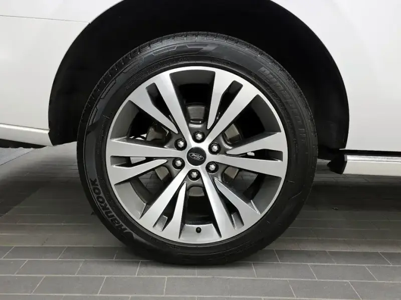 2021 Ford Expedition с пробегом 59 594 км