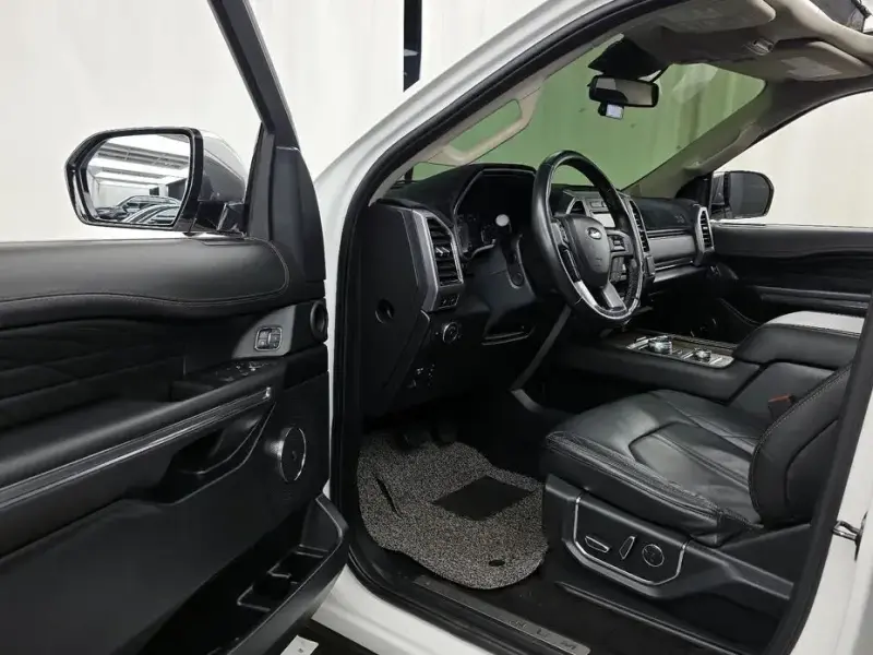 2021 Ford Expedition с пробегом 59 594 км