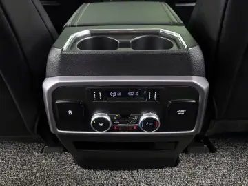2021 Ford Expedition с пробегом 59 594 км